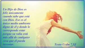 mujer dicha luz brazos abiertos
